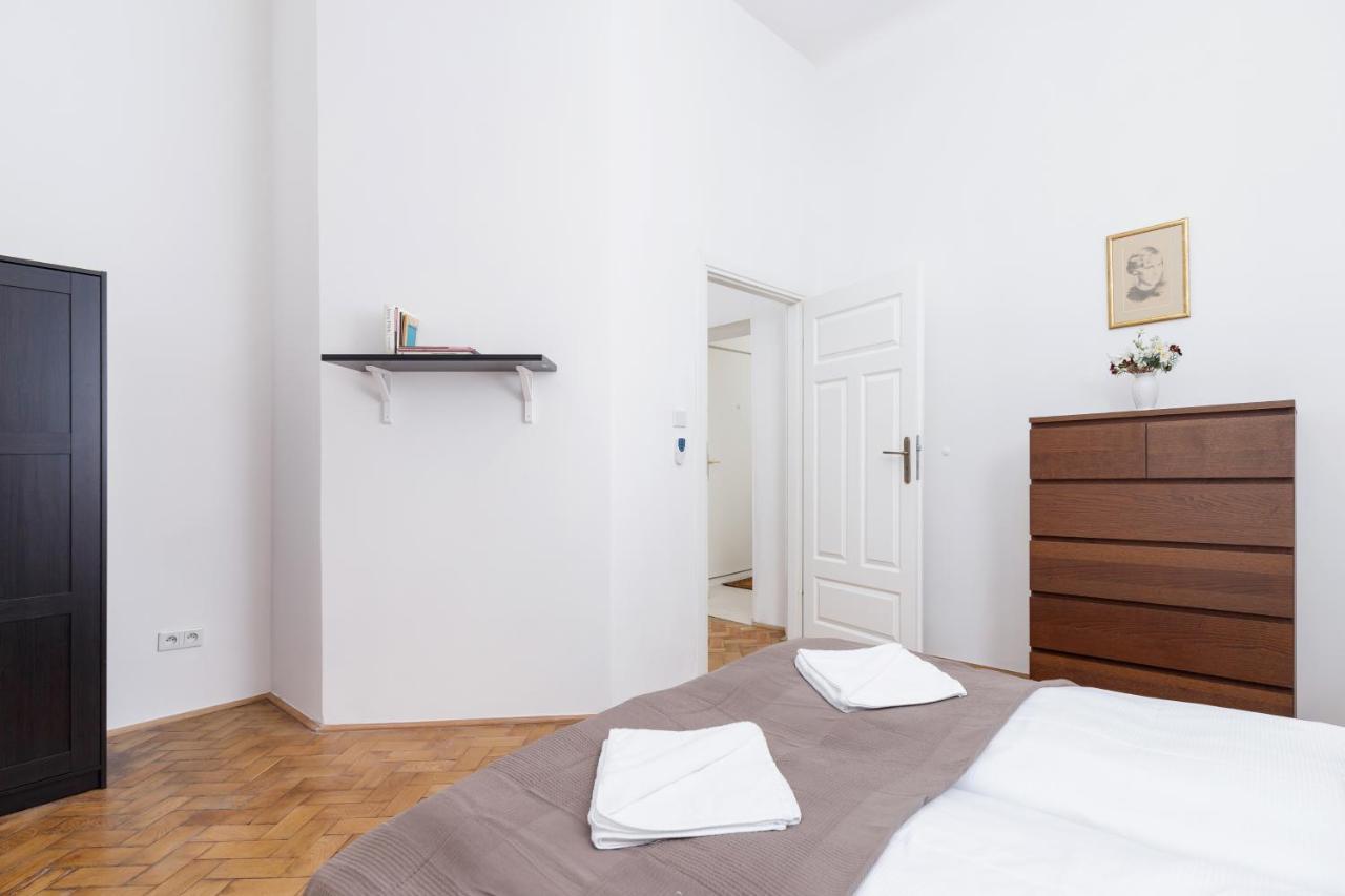 Apartment Pijarska Krakow By Noclegi Renters Экстерьер фото